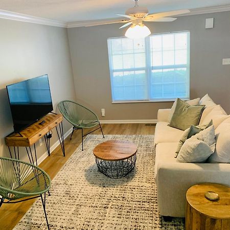 ノックスビル Sleek Retreat W/ Modern Vibesヴィラ エクステリア 写真